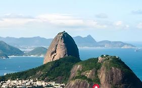 STUDIOS URCA na rua da mureta da Urca